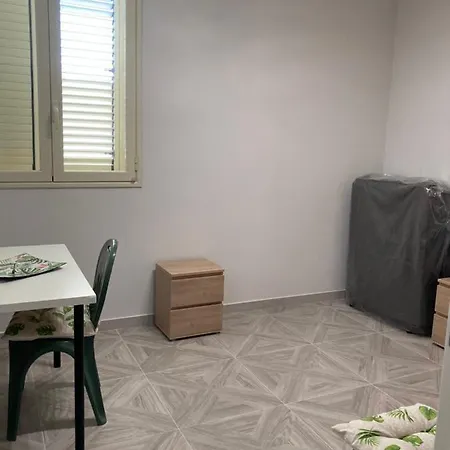 1st Floor In Villino Eliana *