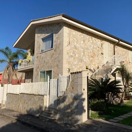 1st Floor In Villino Eliana *