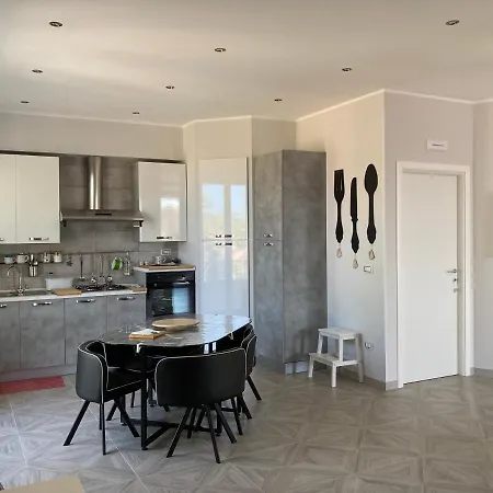 1st Floor In Villino Eliana Апартаменты *