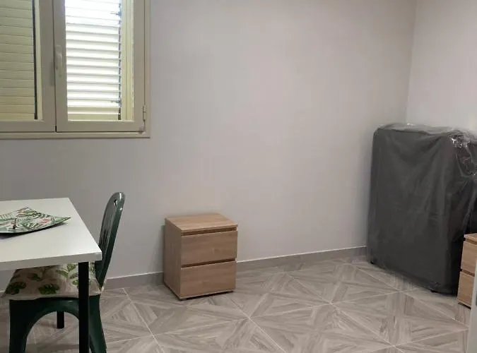 1st Floor In Villino Eliana *